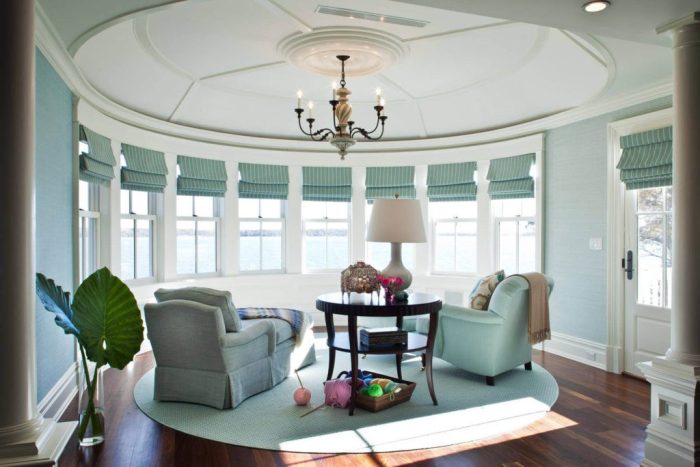 How to decorate a rounded room